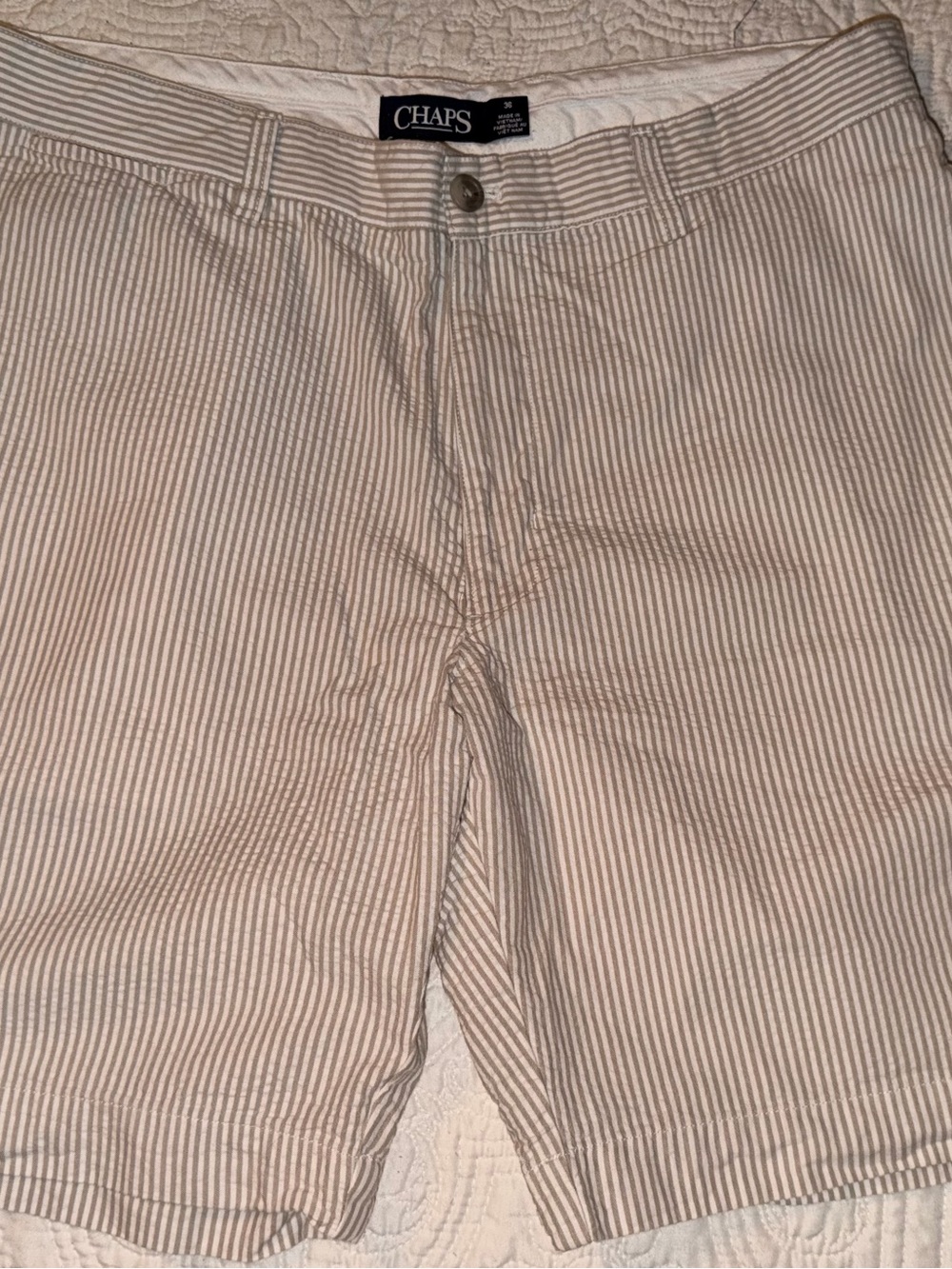 Chaps Men’s Beige & White Striped Chinos